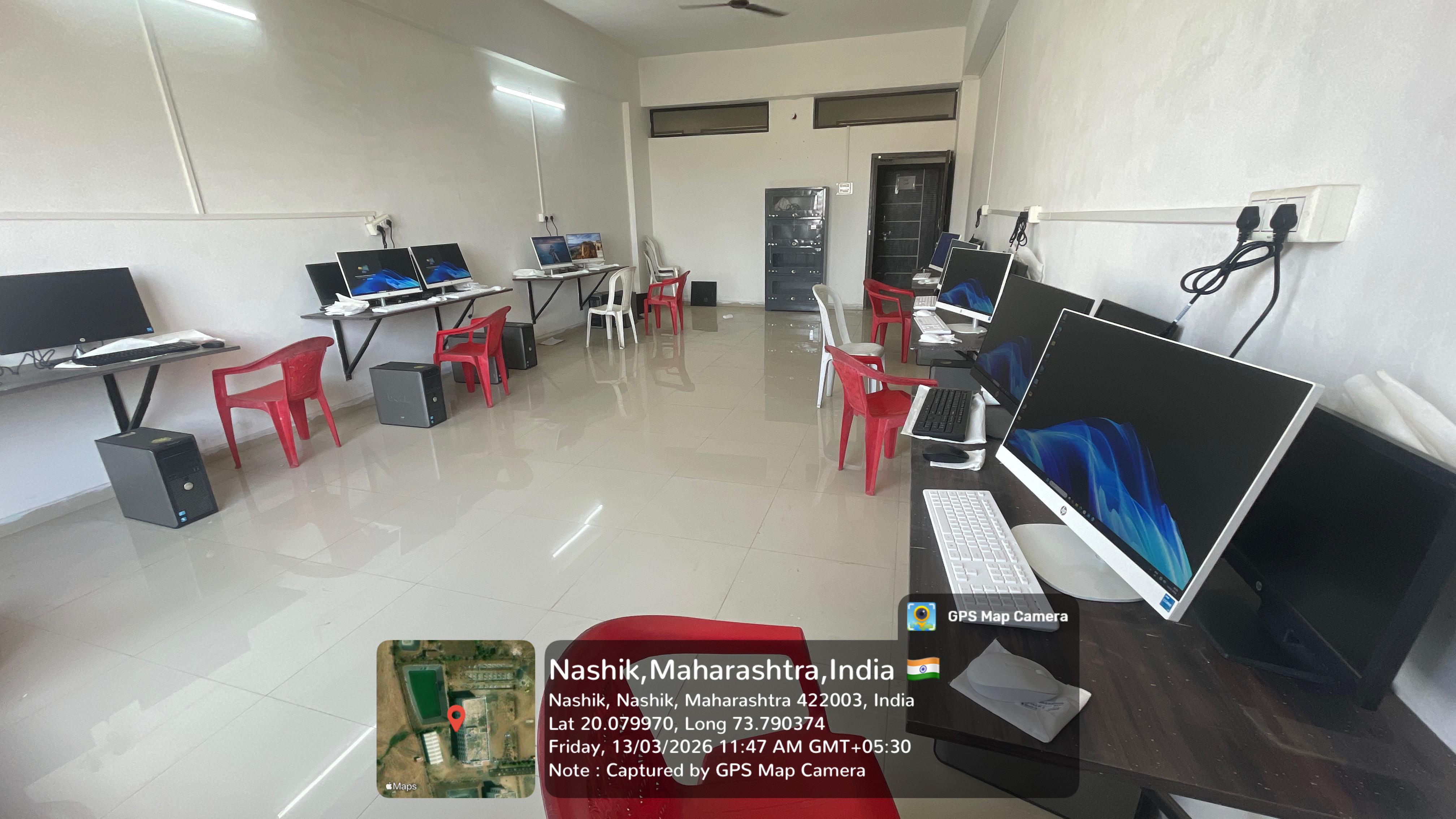 Computer Lab photo 2