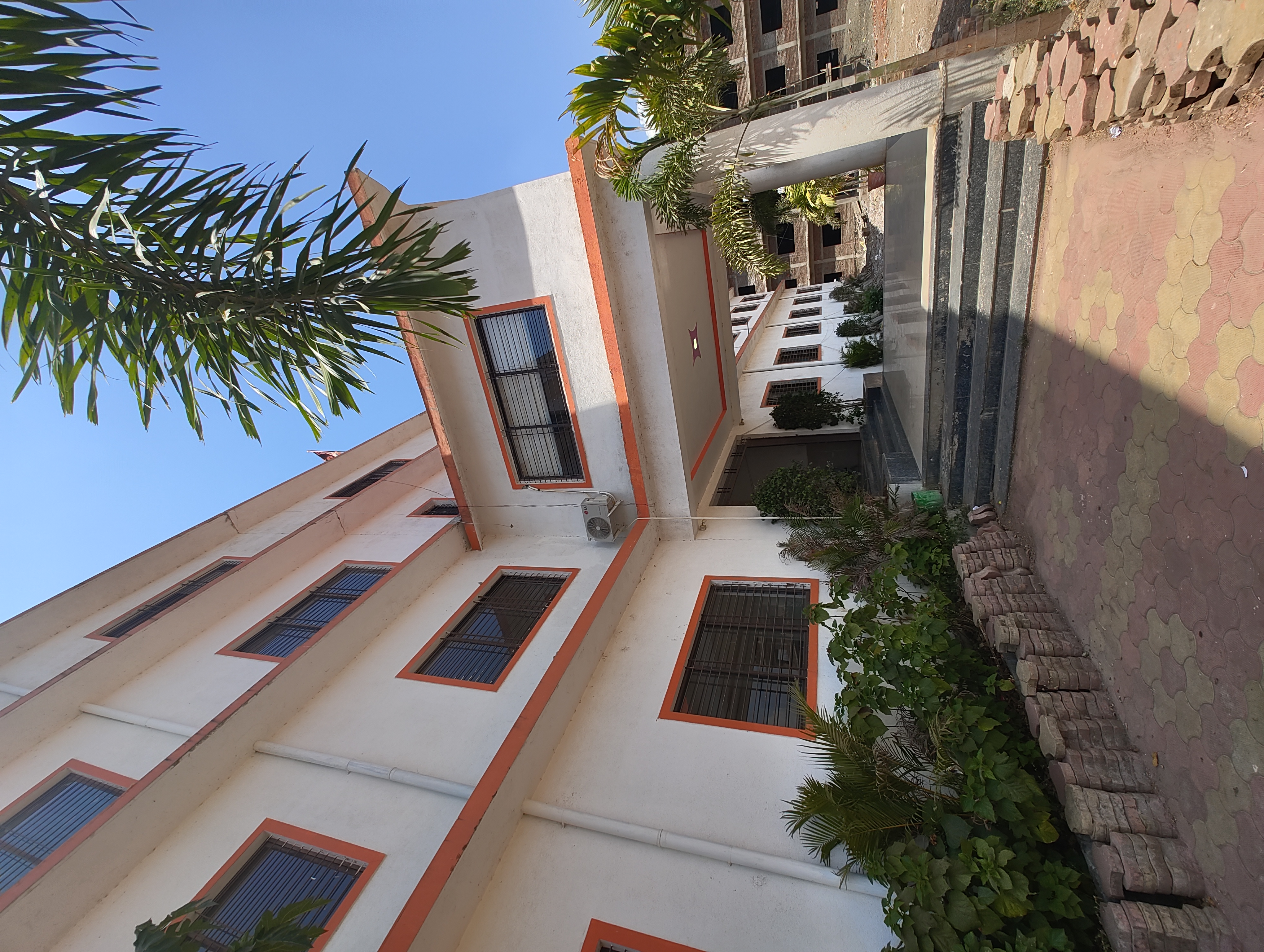 Campus & College Building - Photo 16