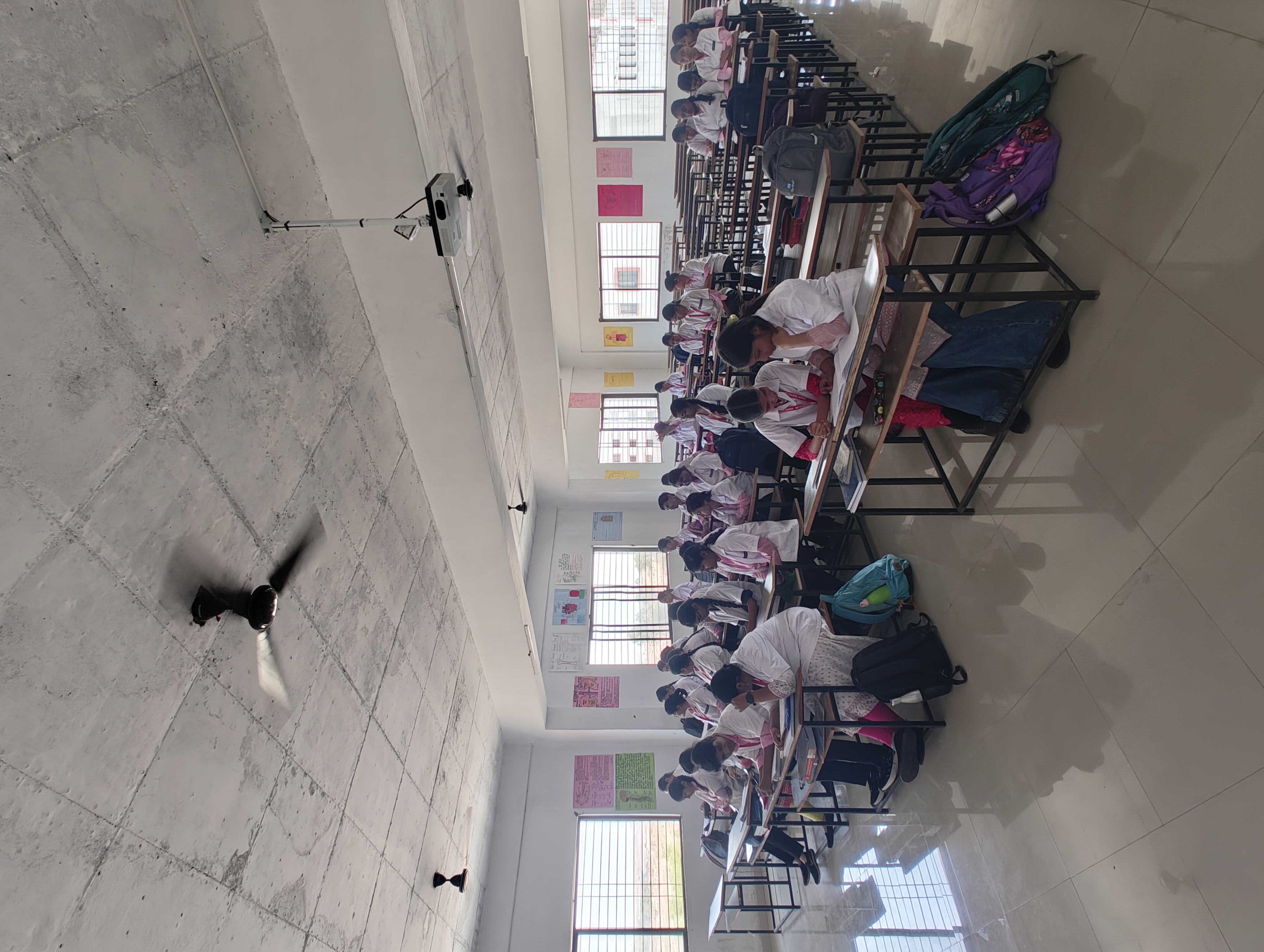 Classrooms - Photo 14