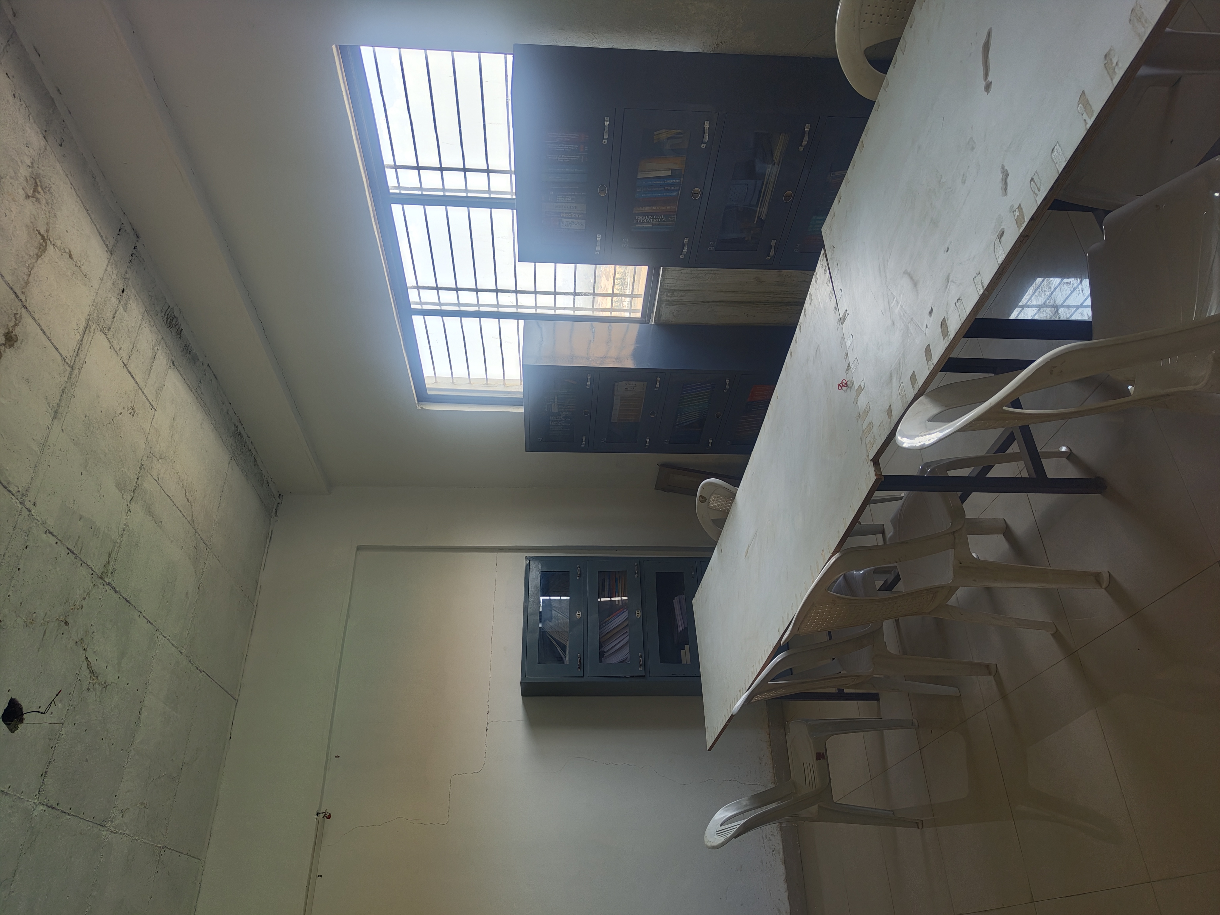 Library & Reading Room - Photo 11
